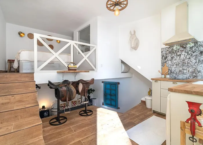 Casa Estabulo- Cozy Rustic Farmhouse