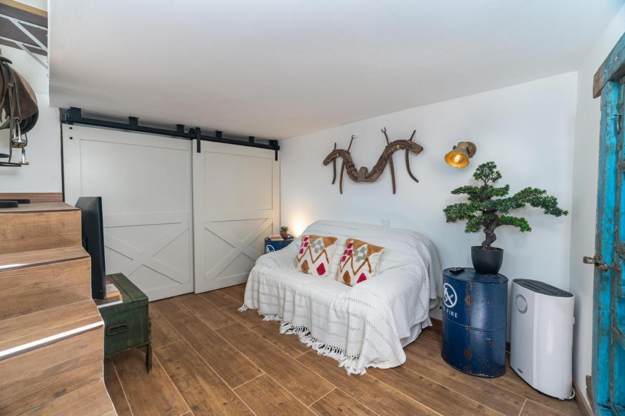 Casa Estabulo- Cozy Rustic *